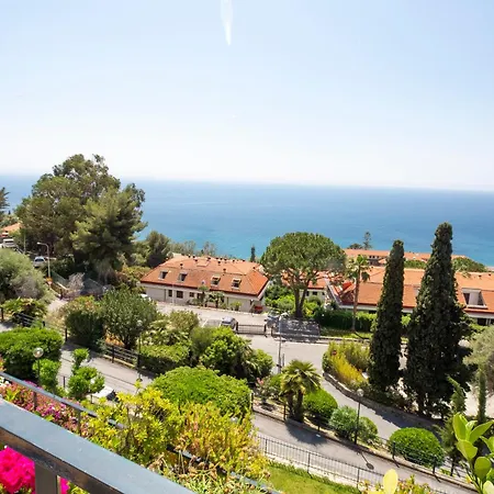 Il Grande Blu - Vista Panoramica Sul Golfo Ospedaletti